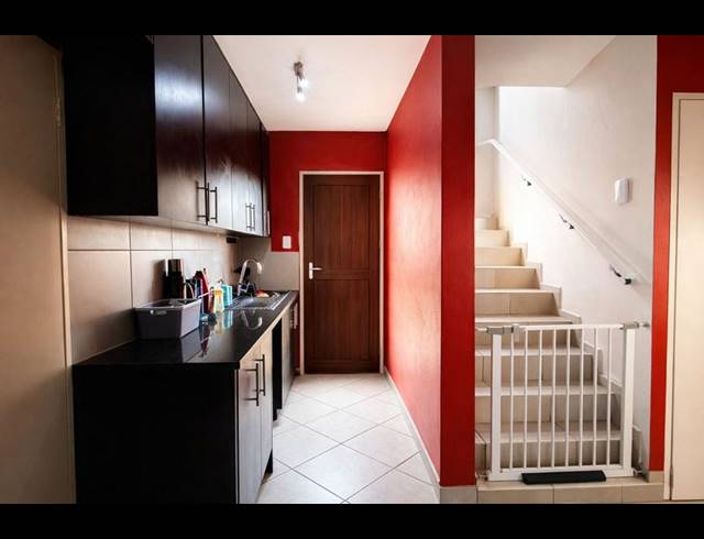 3 BEDROOM TOWNHOUSE FOR SALE IN THE REEDS